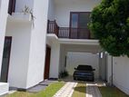 3 Story Brand News House Kadana