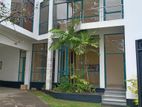 3 Story House for Rent in Mount Lavinia Close to Galle Road