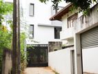 3-Story House /Office Building Is For Rent Boralesgamuwa Raththanapitiya