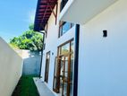 3 Story Luxury House For Sale in Thalawathugoda,