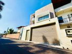 3-Story Modern Luxurious House in Wattala!