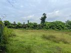 30 Perch Land in Makola Y Junction, Kiribathgoda. (LA-GAMMK-109)