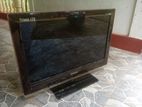 32" LED TV