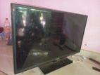 32" LED TV