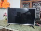 32" LG LED TV
