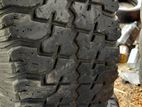 33/12.50/15 Used Tyre Set