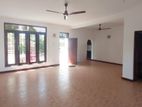 3bd 2bth upstairs house for rent in Mount Lavinia