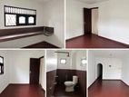 3BR Upper Floor House Rent in Ampitiya