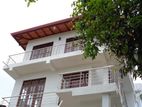 3rd Floor 3-Bedroom Apartment in Battaramulla