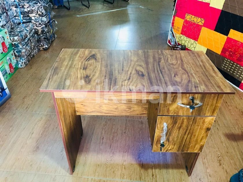 3x1.5ft Office Table Kottawa ikman