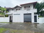 4-Bed / 5-Bath 2 Story House on Rent in Nawala