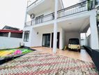 4 Bed A/ C With Brand New House In Athurugiriya