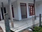 4 Bed House for Rent in Piliyandala (SM56)