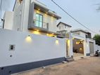 4 Bed Rooms Bath Brand New Modern House For Sale in Negombo