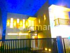 4 BED ROOMS WITH LUXURY UP HOUSE SALE IN NEGOMBO AREA