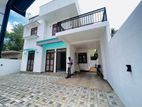4 Bed with Brand New House Sale Athurugiriya