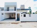 4 Bed With Brand New Luxury House In Malabe