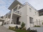 4 Bedroom Architect Designed Luxury Residence for Lease (EM708)