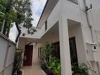 4 Bedroom Fully Furnished House for Rent in Pepin Lane - Colombo 04