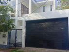 4 Bedroom House for Rent - Battaramulla (EM040RH)