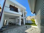 4 Bedroom House for Sale – Battaramulla | LKR 120,000,000 (EM348)