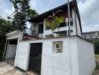 4 Bedroom House for Sale - Boralesgamuwa (EM214)