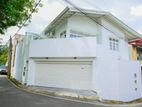 4 Bedroom House For Sale in Akuregoda Road, Battaramulla