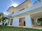 4-Bedroom House for Sale in Ganemulla