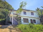 4 Bedroom House for Sale - Kandy (EM606)