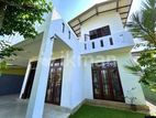 4 Bedroom House for Sale - Piliyandala (EM389)