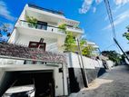 4 Bedroom House with Swimming Pool for Sale – Palawatta