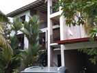 4-Bedroom Upstairs House for Rent at Rajagiriya (EM007AM)