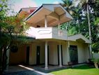 4 Bedrooms house for rent seeduwa GY