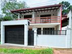 4 Bedrooms House for sale in Athurugiriya