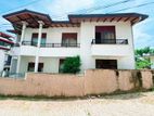 4 Bedrooms House for Sale in Maharagama