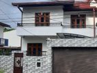 4 BR House For Rent in Angoda