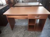 4 by 2 Computer Table (Q-3)