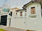 4 Ensuite With Completed House Sale Negombo Akkarapanaha