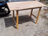 4 Ft Wooden Tables