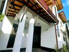 4 Rooms 2 Storey house rent in Ja Ela