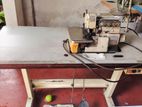4 thread overlock machine