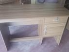 4*2 Ft Melamine Office Table