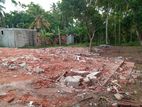 42.6 Perch Rectangular Land for immediate Sale in Uswetakeiyawa, Wattala