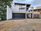 45p Super Luxury 3st House for Sale in Thalawathugoda