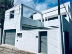 4Bed House for Rent in Boralesgamuwa (SP361)