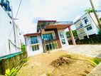 4BR House for Rent in Battaramulla