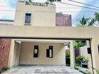4BR Luxury House For Sale In Dehiwala