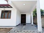 4BR luxury house for sale in kahathuduwa