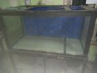 4ft Fish Tank with Roof