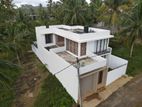 5 Bed House for Rent in Kaluthara